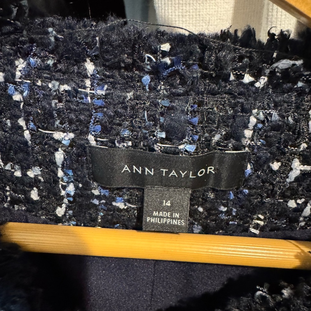 Ann Taylor Navy Tweed Blazer - Picture 10 of 10